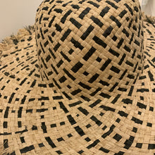 Load image into Gallery viewer, Packable straw hat 5&quot; brim handmade

